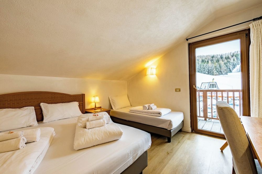 Hotel Grizzly Standard Triple Room 5