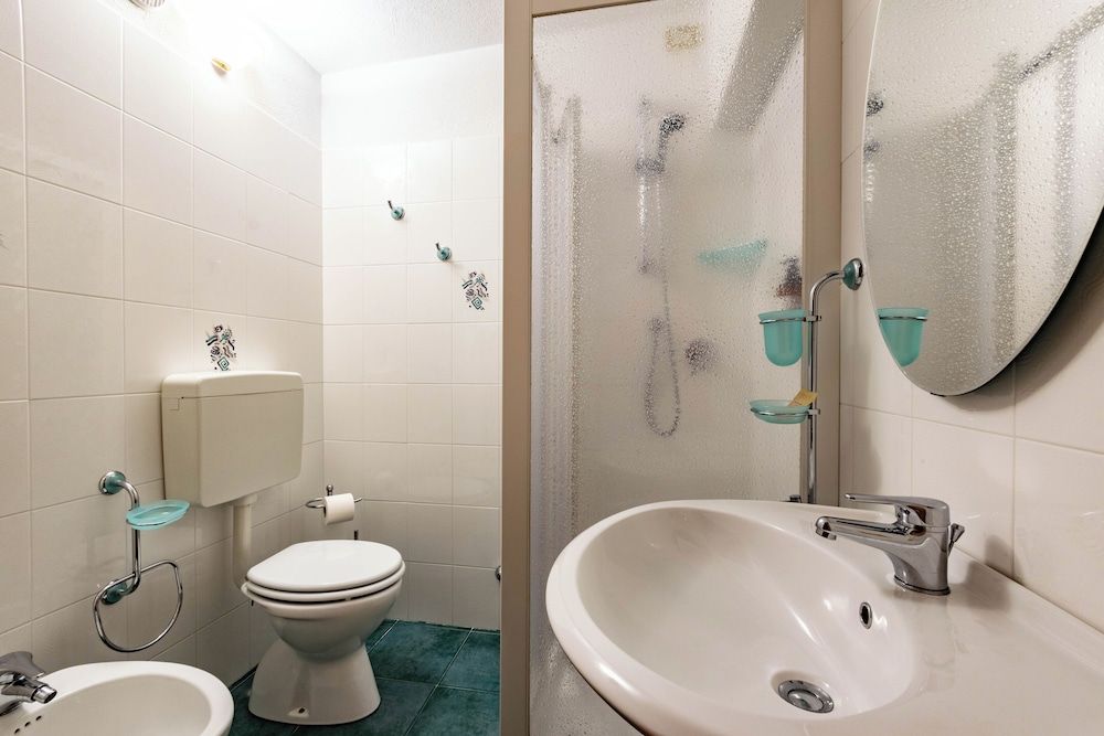 Hotel Grizzly Double Room 8