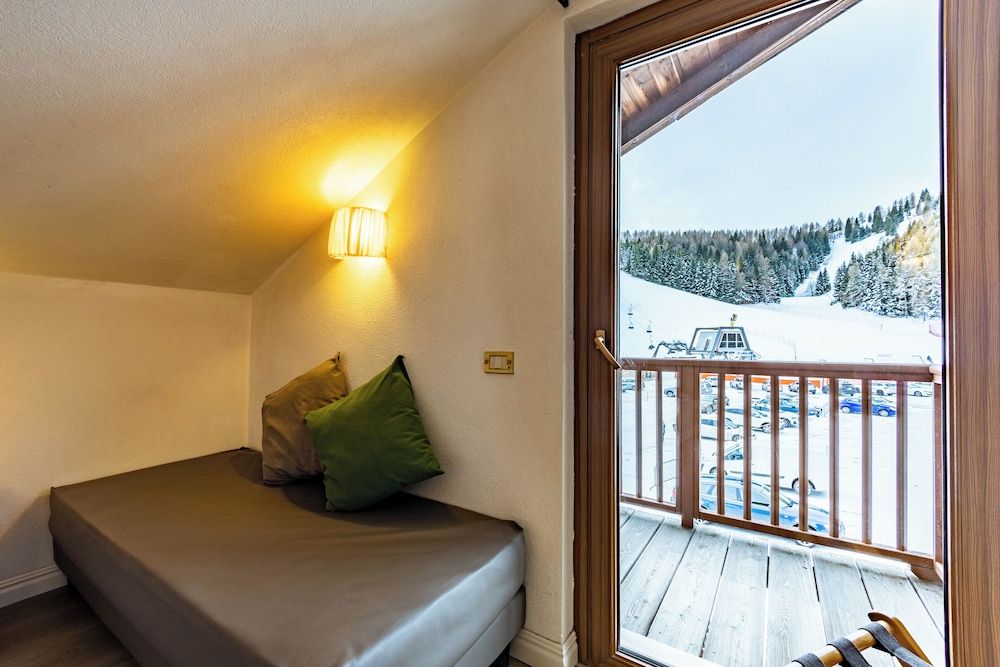 Hotel Grizzly Standard Triple Room 4