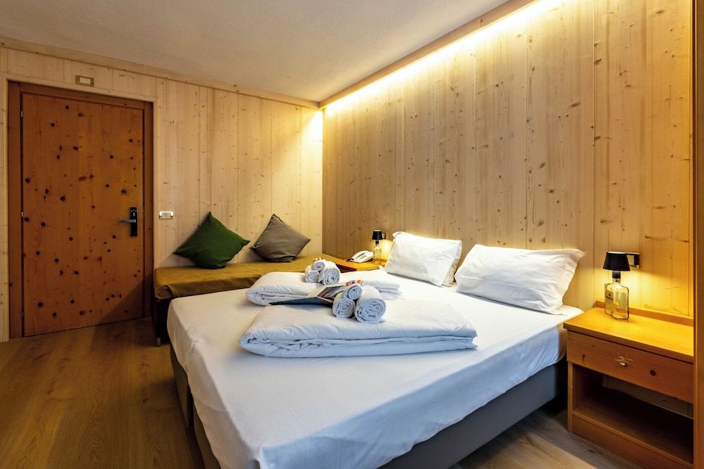 Hotel Grizzly Standard Quadruple Room 4