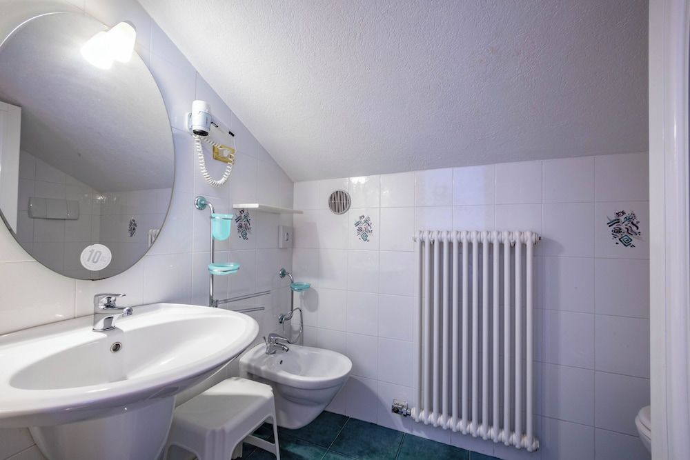 Hotel Grizzly Double Room 7