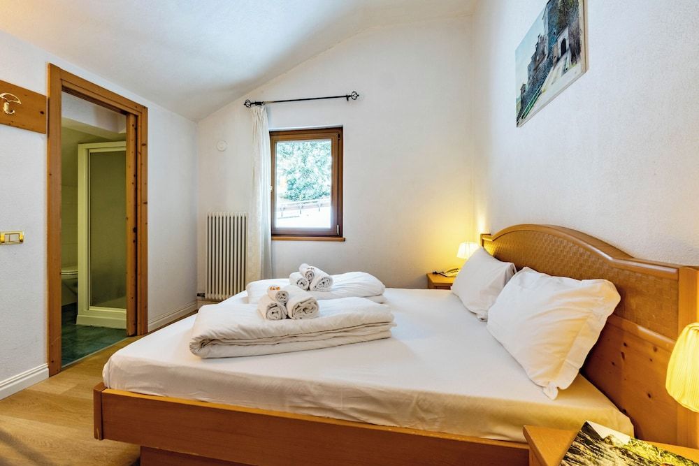 Hotel Grizzly Double Room 2