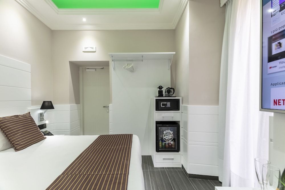 THE ONE Boutique Hotel & SPA Rome Smart Double Room 9