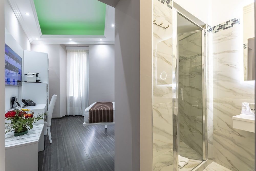 THE ONE Boutique Hotel & SPA Rome Smart Double Room 10