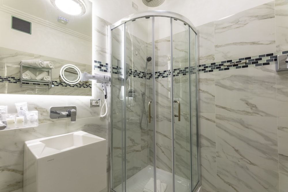 THE ONE Boutique Hotel & SPA Rome Smart Double Room 8