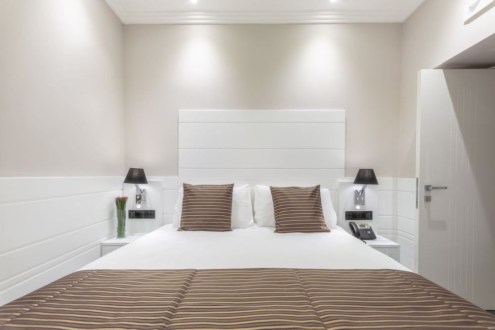 THE ONE Boutique Hotel & SPA Rome Smart Double Room 5