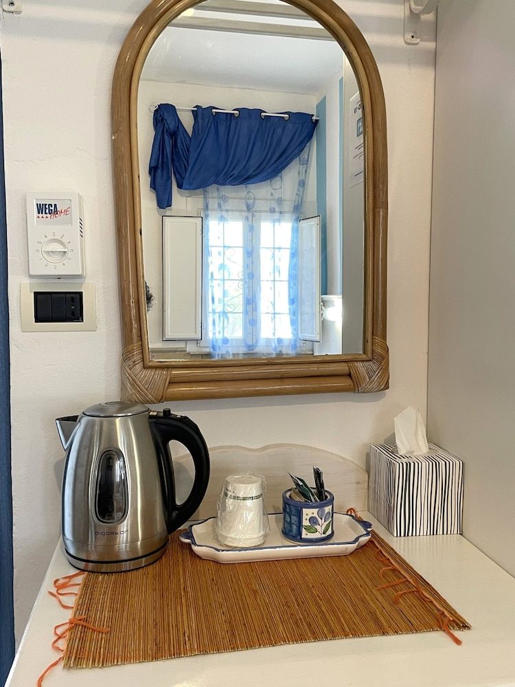 B&B Santa Venardia Double or Twin Room 9