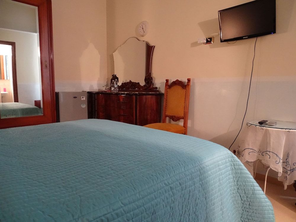 B&B Centrale Salerno Economy Double Room 5