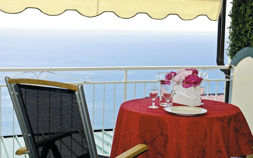 Leonardo's B&B Comfort Room, Balcony, Sea View 4