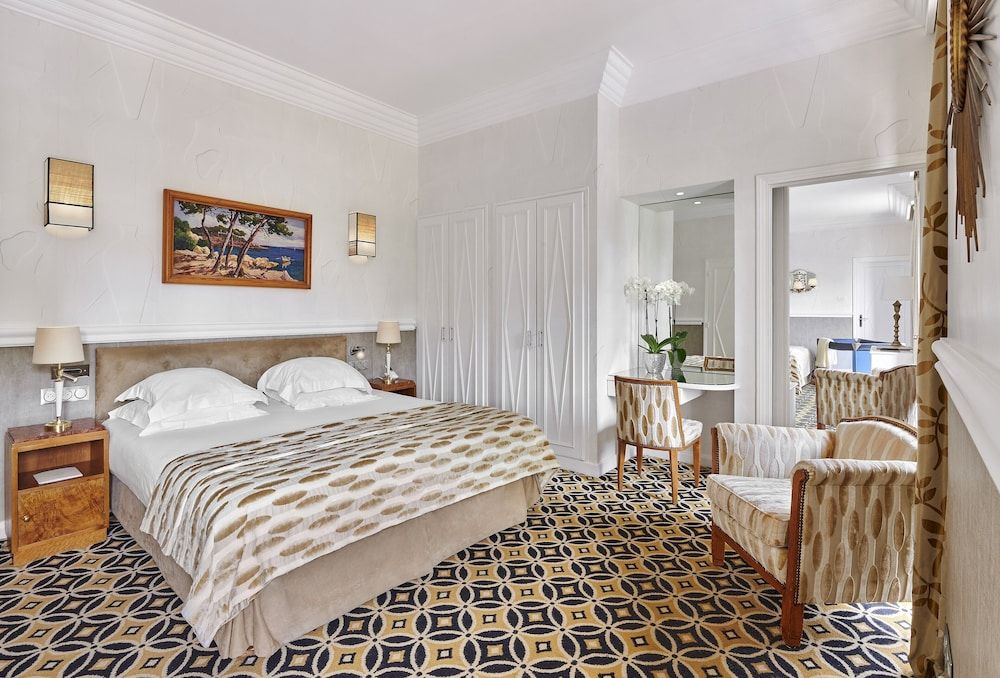 undefined Hotel Belles Rives 9