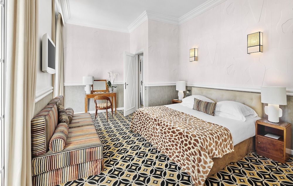 undefined Hotel Belles Rives 5