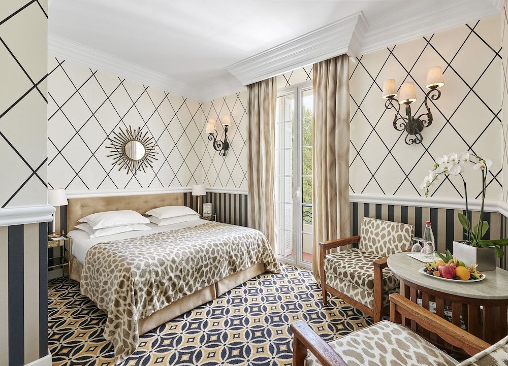 undefined Hotel Belles Rives 2