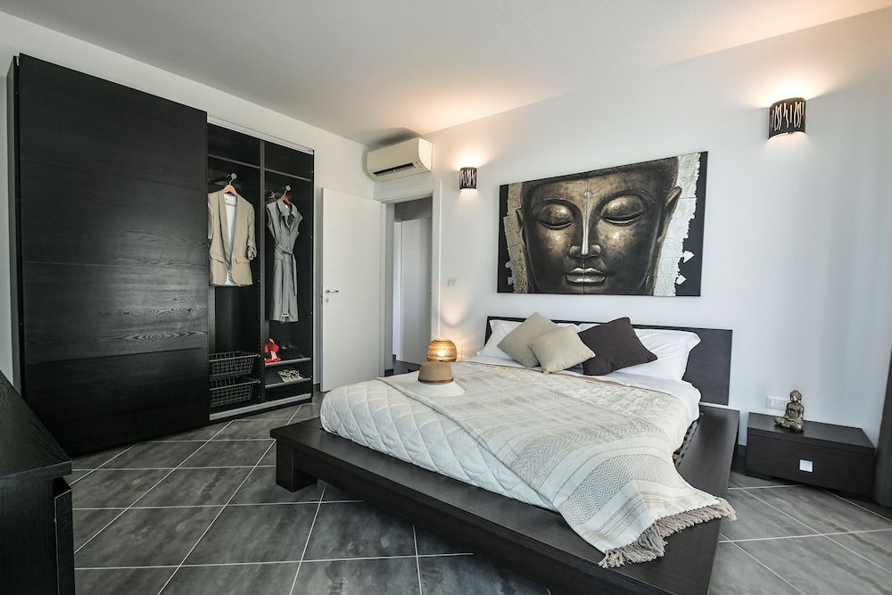 Luxury Apartment