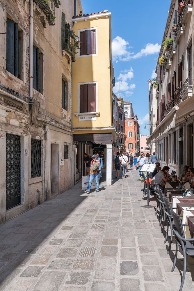 undefined Hotel Grifoni 8