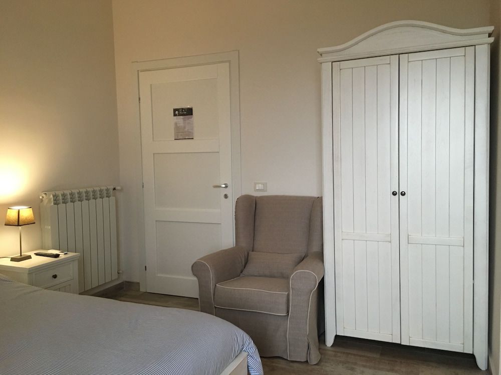 Don Giacchì Country House Senior Double Room 9