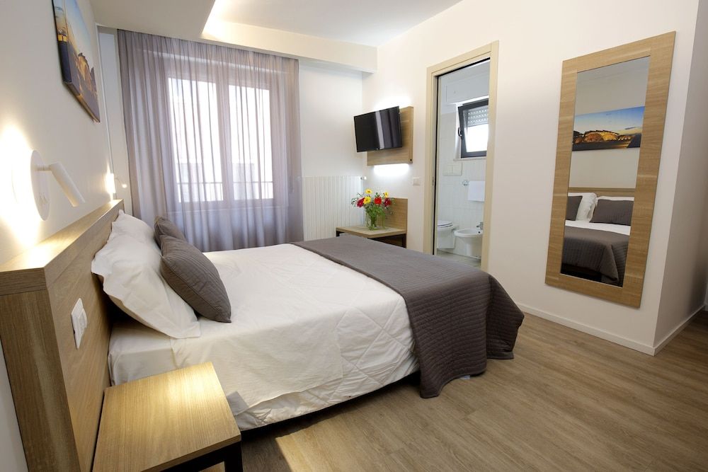 Hotel Sollievo Double or Twin Room 7