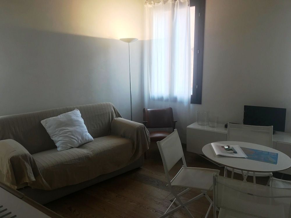 Contemporary Apartment in Venice FF Apartment, 1 Bedroom 8