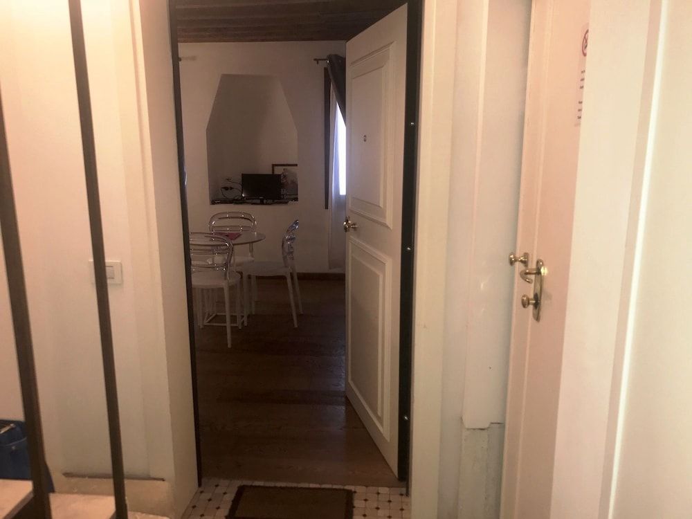 Contemporary Apartment in Venice FF Apartment, 1 Bedroom 3