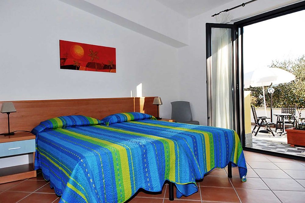 Verdeblu House Double Room, Garden View 4