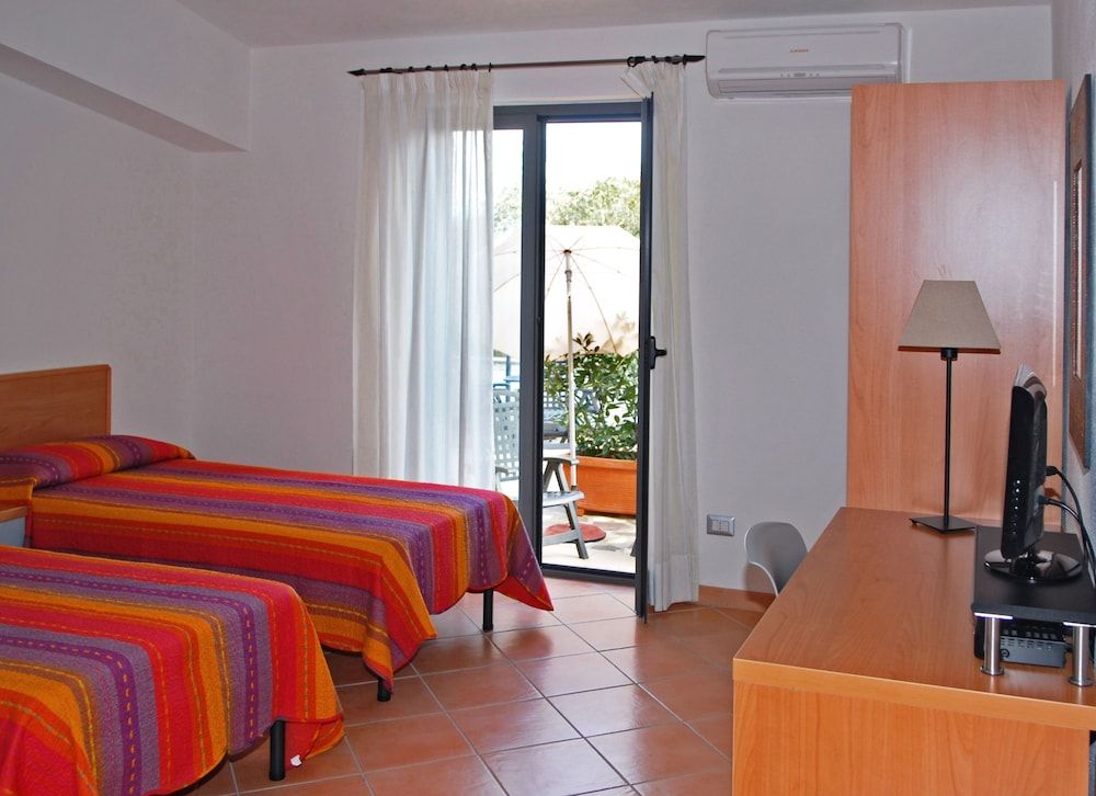 Verdeblu House Double Room, Garden View 3