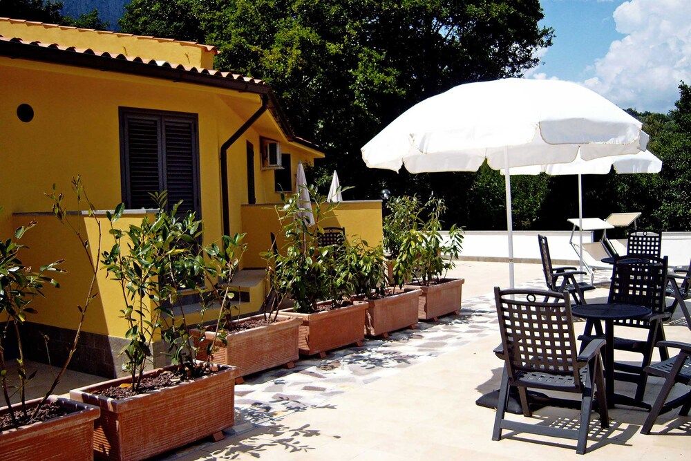 Verdeblu House Double Room, Garden View 10