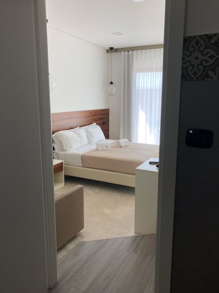 Milazzo INN AiMori Standard Double or Twin Room 2