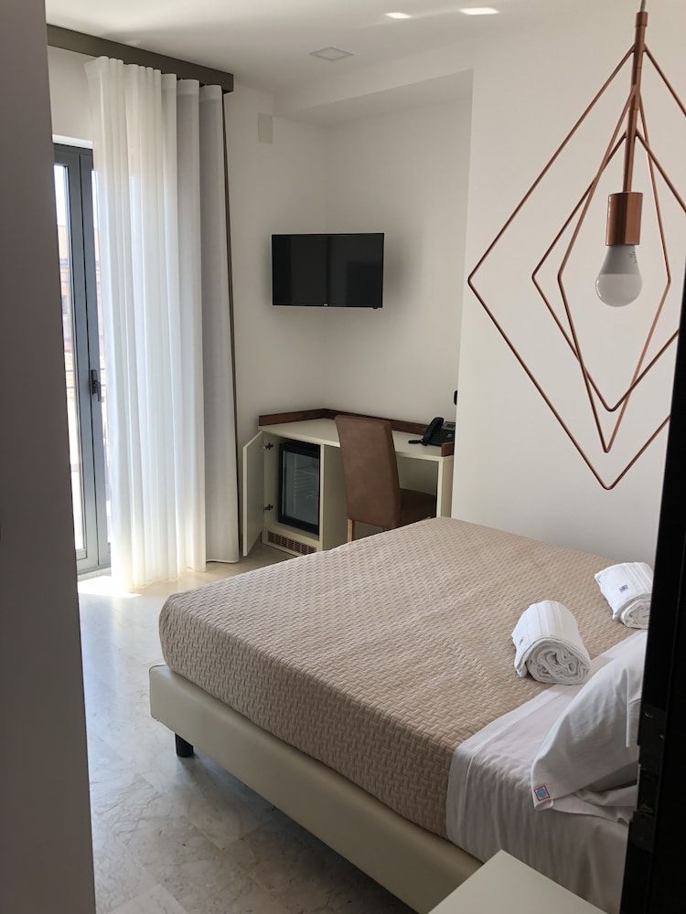Milazzo INN AiMori Standard Double or Twin Room 3