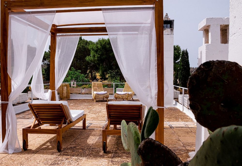 Family Room, Terrace, Garden View