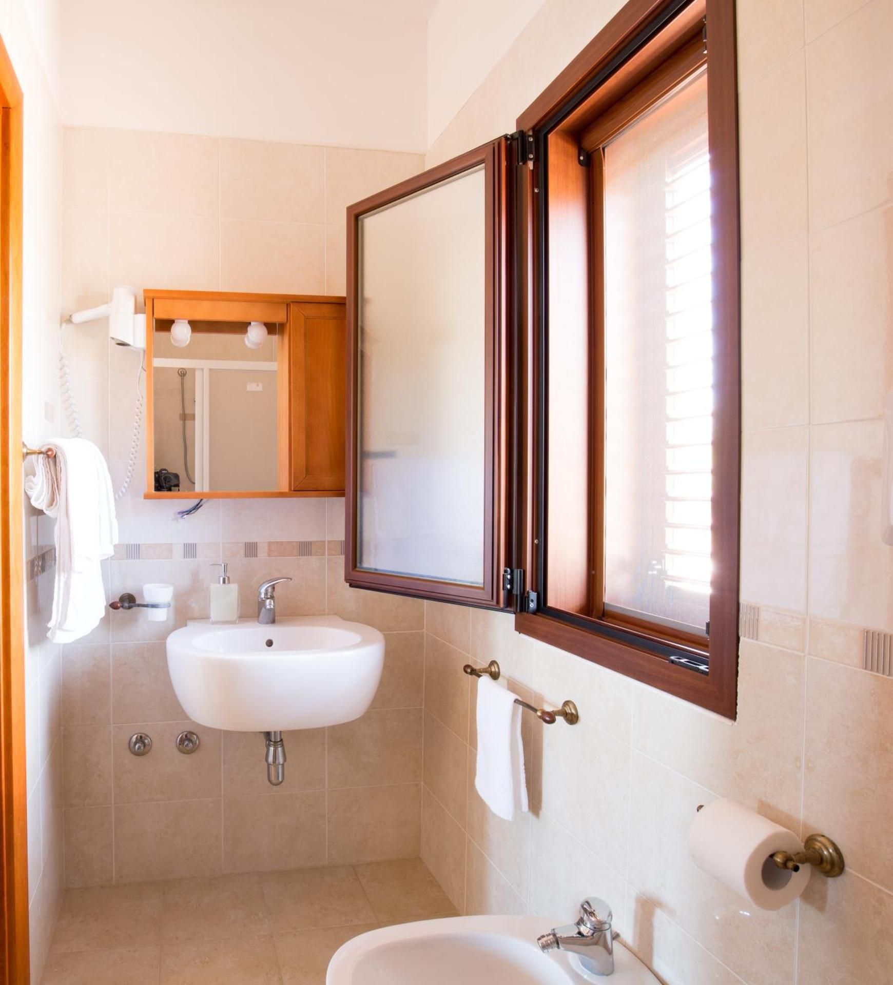 Quadruple Room with Private Bathroom