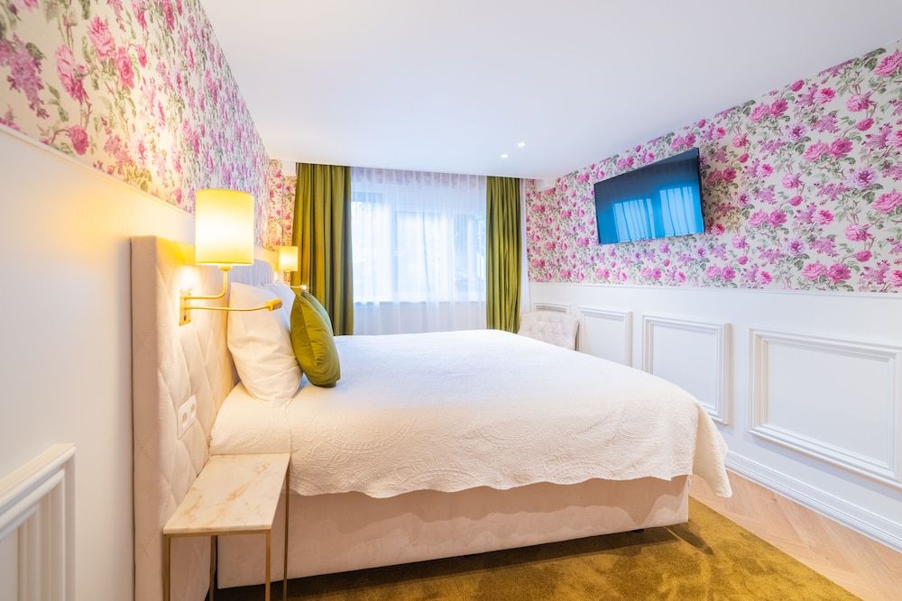 Grand Hotel Normandy by CW Hotel Collection Classic Double Room, 1 Queen Bed 2