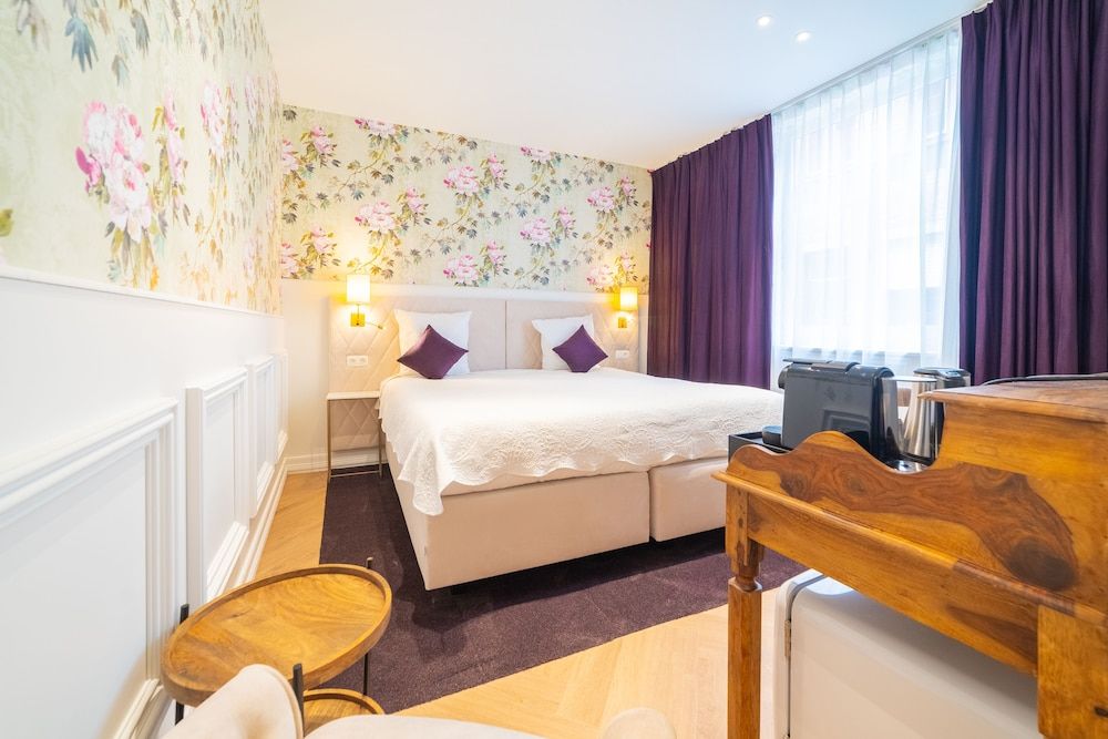 Grand Hotel Normandy by CW Hotel Collection Classic Double Room, 1 Queen Bed 5