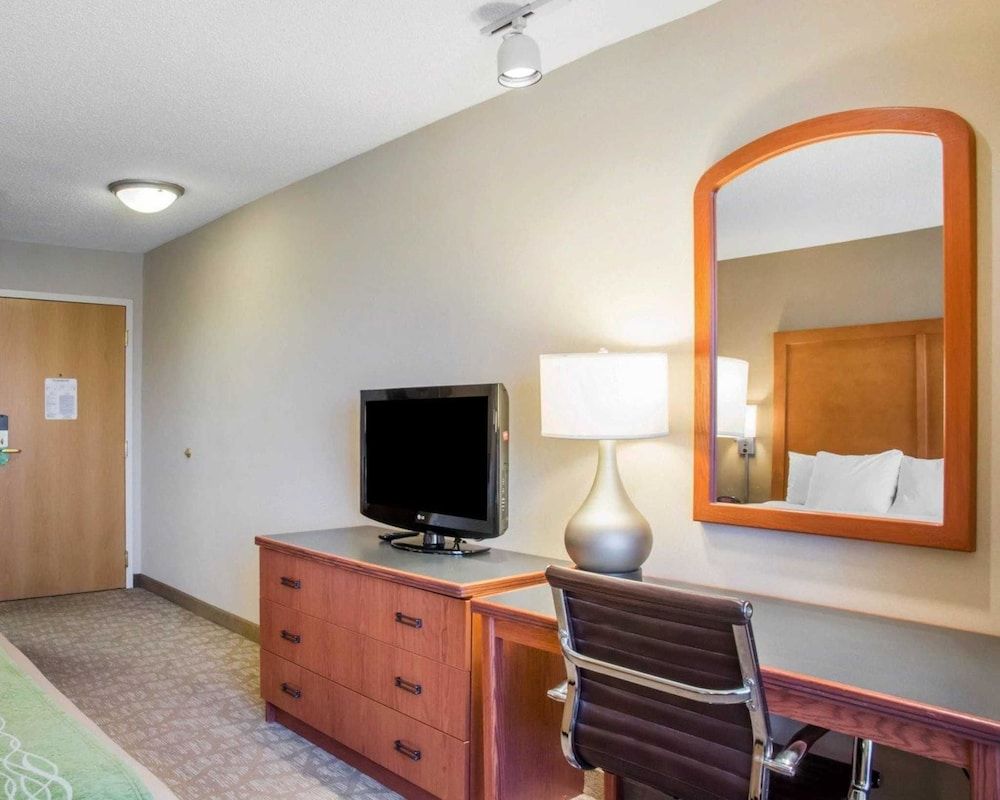 Room, 1 King Bed, Accessible, Non Smoking