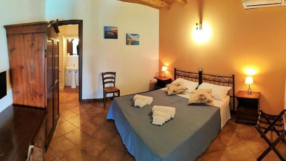 Panoramic Double or Twin Room, Multiple Beds, Pool View, Ground Floor