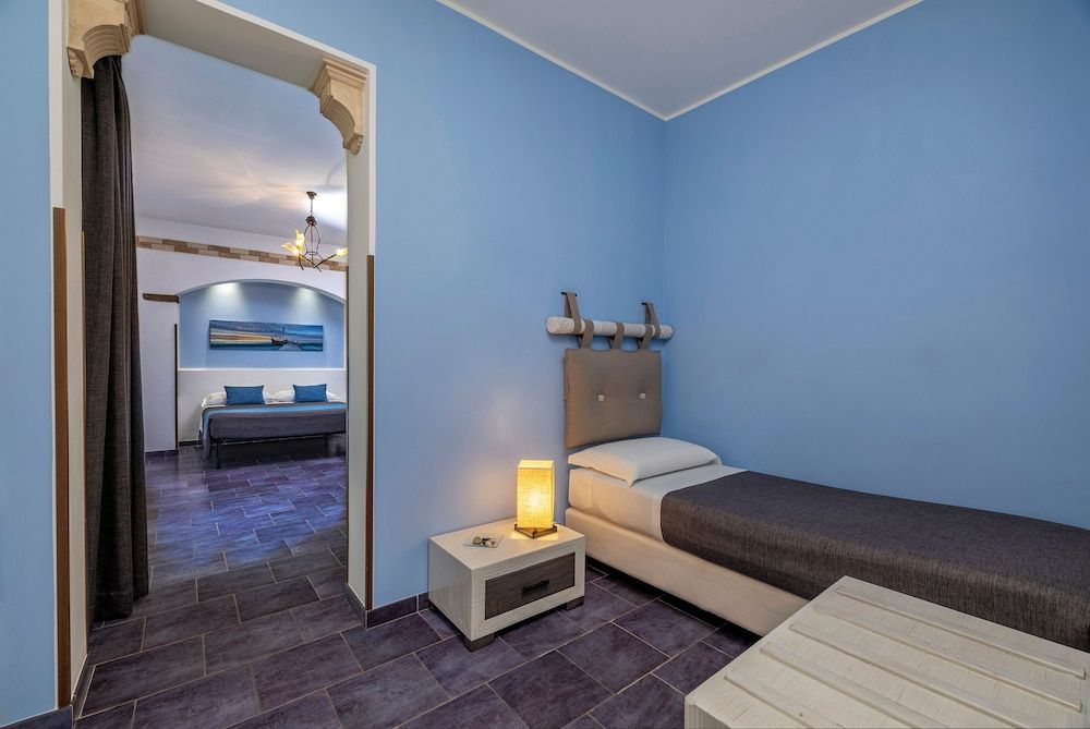 Suite, 2 Bedrooms, Garden View