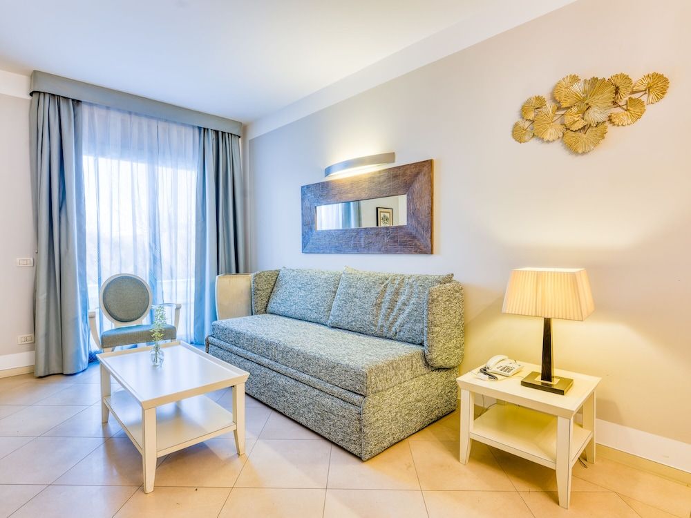 undefined Parc Hotel Germano Suites 2