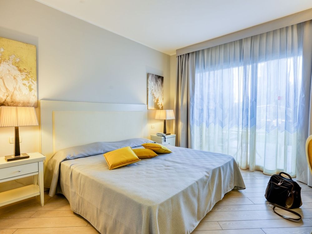 undefined Parc Hotel Germano Suites 4