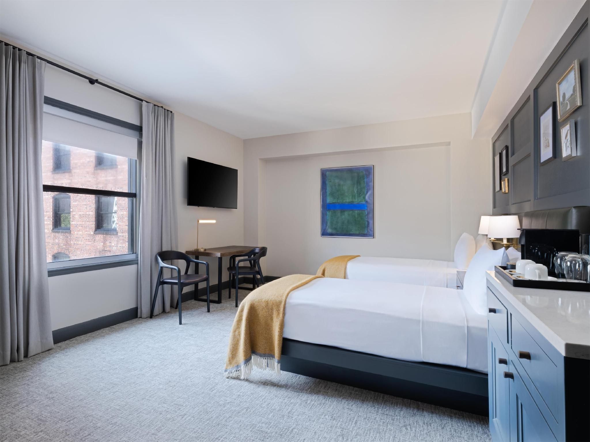 2 Double Hearing Accessible 