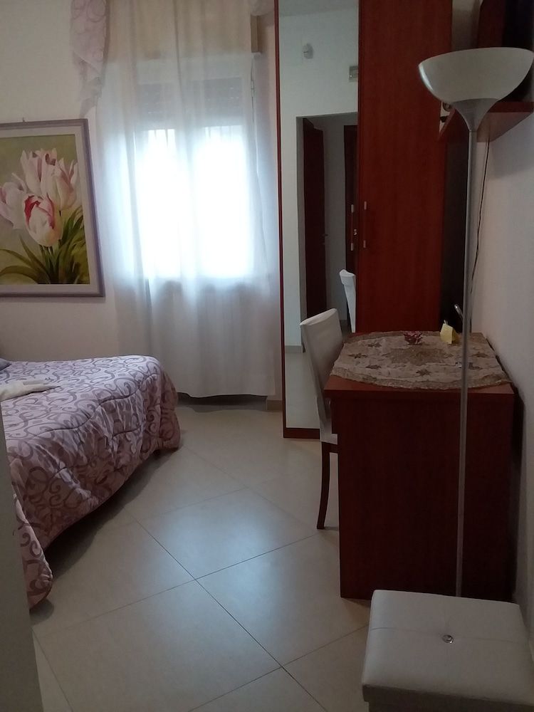 Villa Aurora B&B Double or Twin Room 13