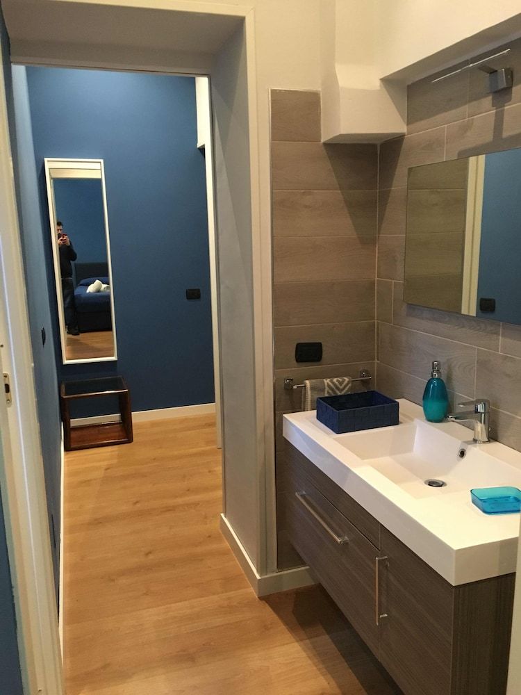 Grande Archivio Napoli 22 Double or Twin Room, Ensuite (Small Room) (Light Blue) 12