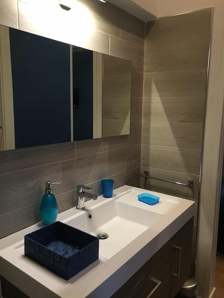 Grande Archivio Napoli 22 Double or Twin Room, Ensuite (Small Room) (Light Blue) 11