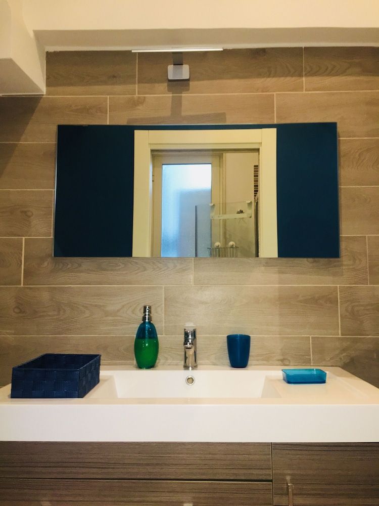 Grande Archivio Napoli 22 Double or Twin Room, Ensuite (Small Room) (Light Blue) 10