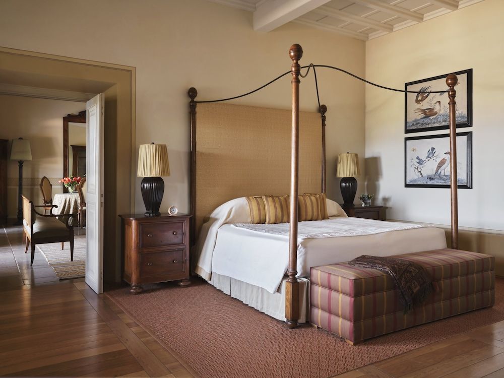 Suite (Castiglion del Bosco)