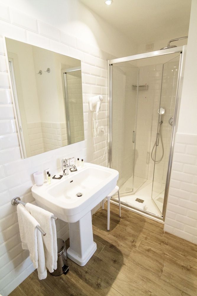 Hotel Nautilus Standard Double or Twin Room, Garden View 9