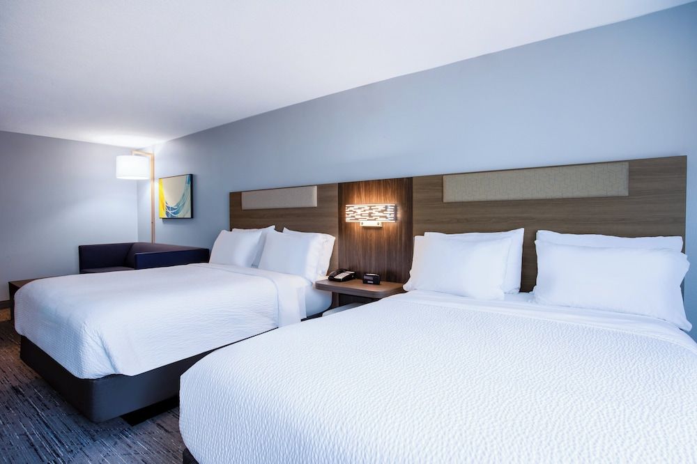 Room, Multiple Beds