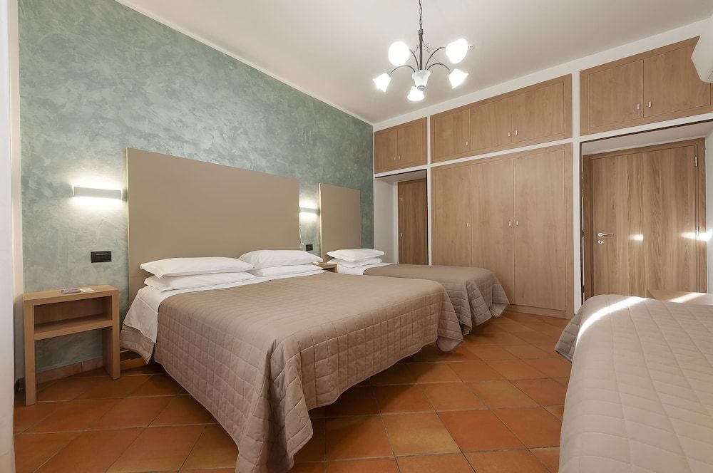 Hotel Sole Family Room 2