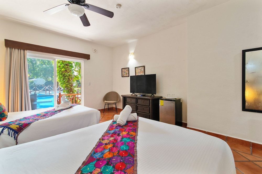 Riviera del Sol Standard Double Room 6