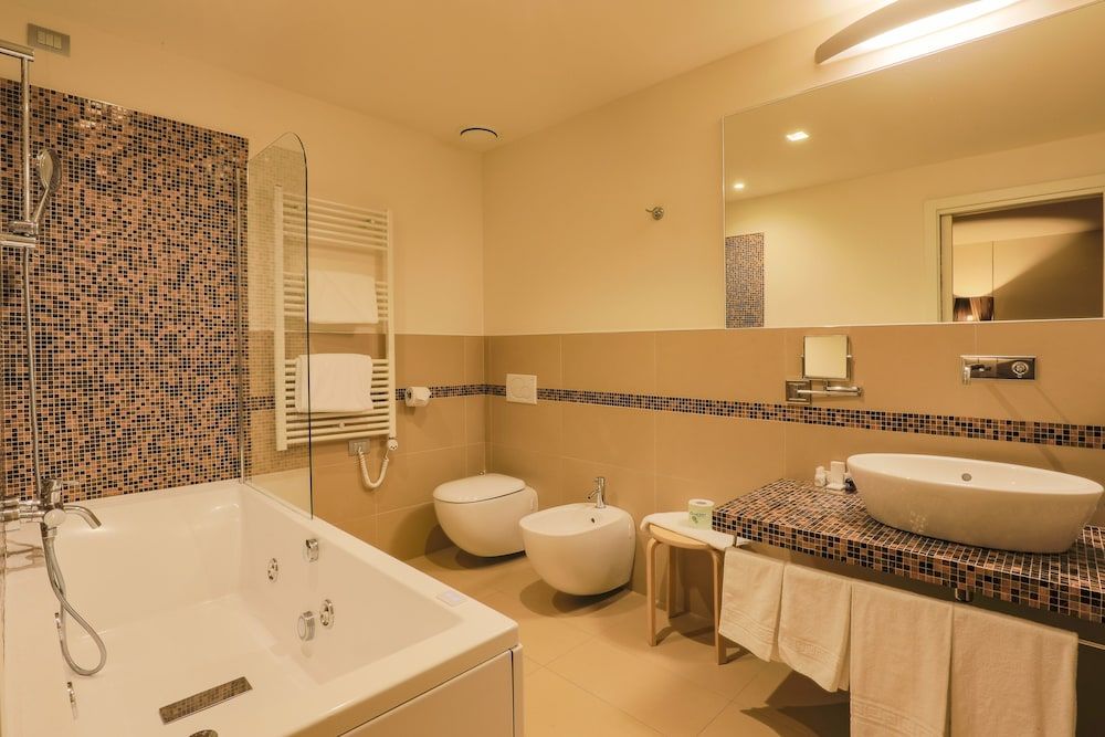 Hotel Glamour Junior Room 6