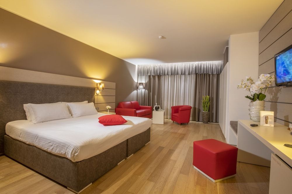 Hotel Glamour Junior Room 3