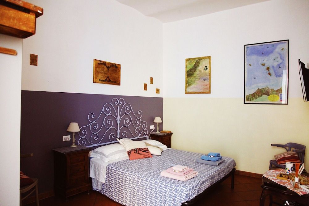 Comfort Quadruple Room, 1 Queen Bed with Sofa bed, Private Bathroom