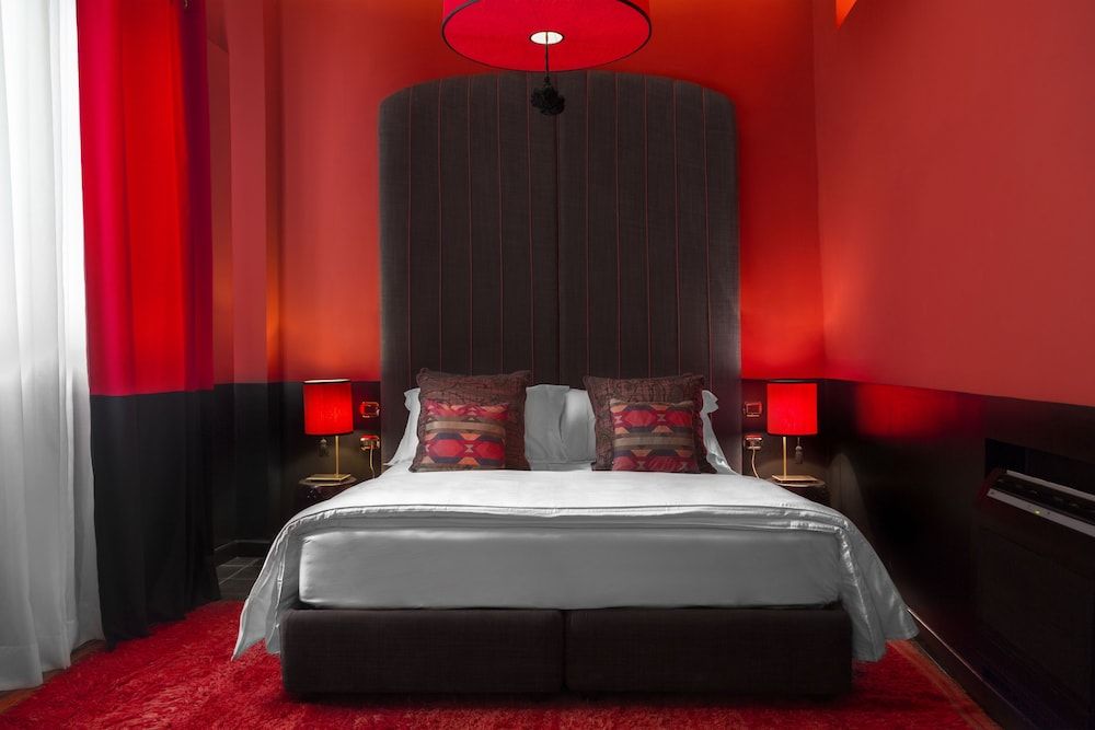 Junior Suite, Twin and Queen, City View, Balcony/Patio